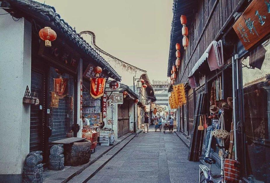 泰安邱家店镇展开“干干净净过新年”环境卫生大扫除专项行动